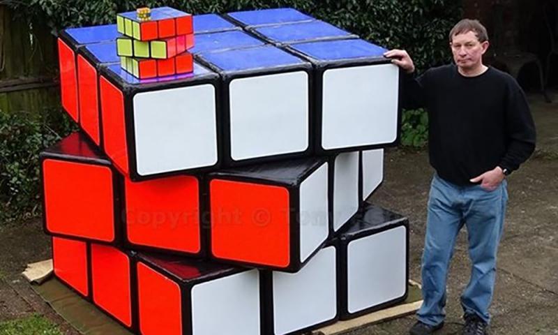 http://whoswhos.org/wp-content/uploads/2016/02/Sozdan-samyiy-bolshoy-kubik-Rubika-video.jpg