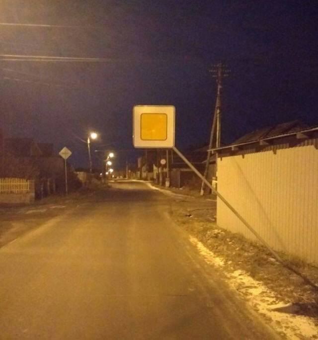 https://bugaga.ru/uploads/posts/2022-04/avtoprikoly-1.jpg